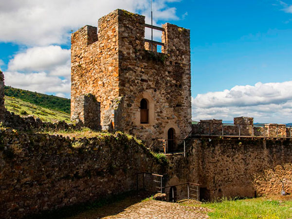 Castillo de Cornatel